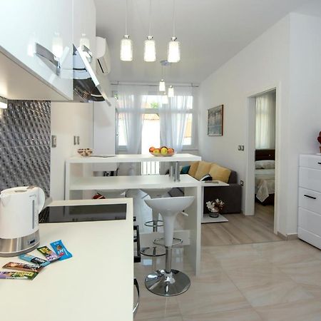 Sibenik City Center Apartment Sonia Екстер'єр фото